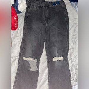 jeans from hollister, 5L,W27,L29 brand new still with tags high rise mom jeans
